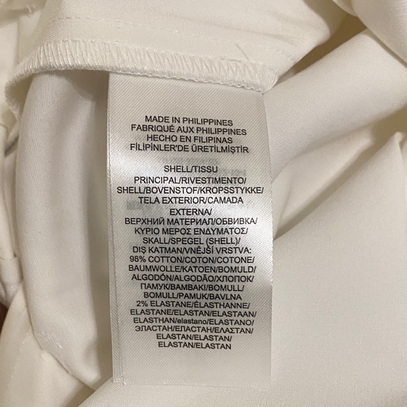 Lauren Ralph Lauren Cream Women's Pleated Shorts - Picture 3 of 10